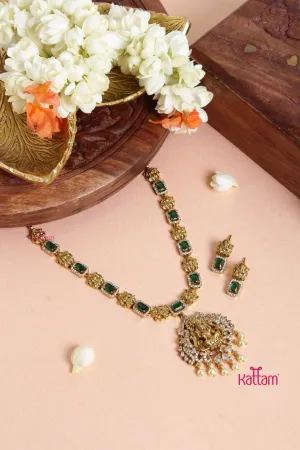 Dekila - Goddess Green Short Necklace