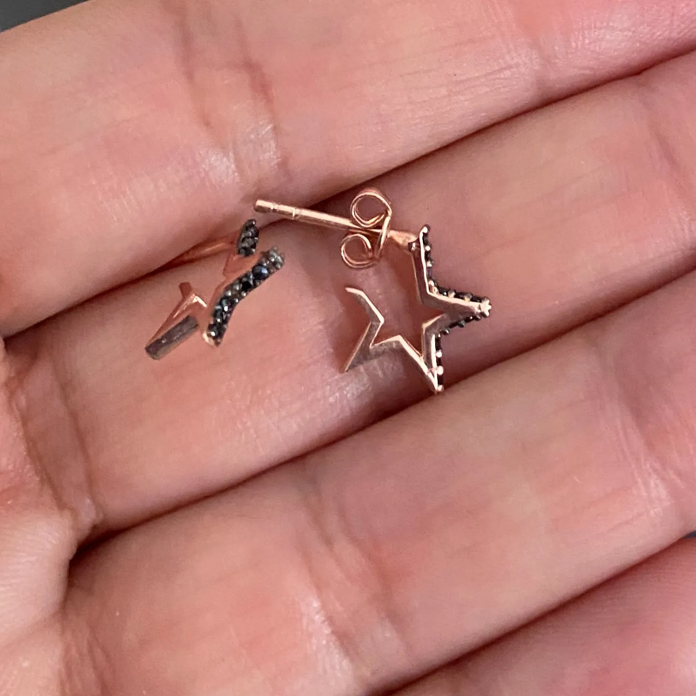 Earrings with paveset stones